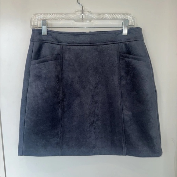 LOFT Dresses & Skirts - LOFT Blue Suede Pencil Skirt Sz 6P